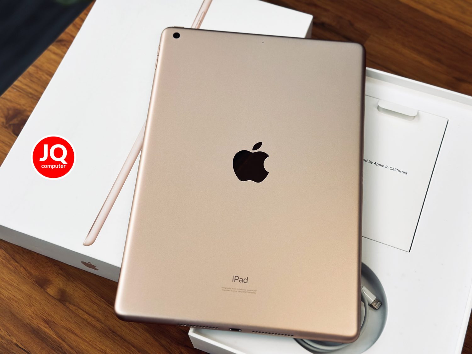 iPad 7 WiFi - Image 2