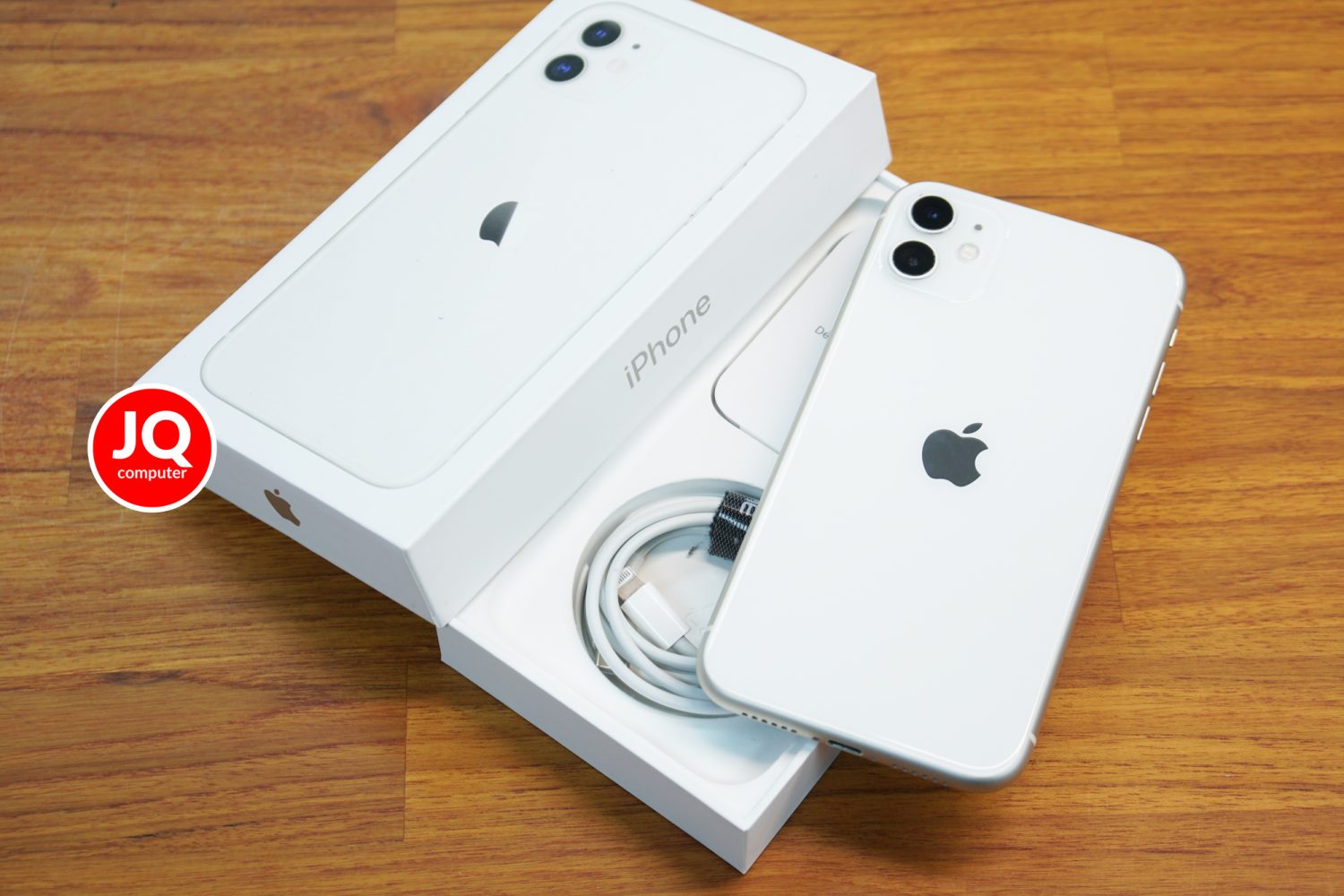 iPhone 11, 64 GB - Image 2