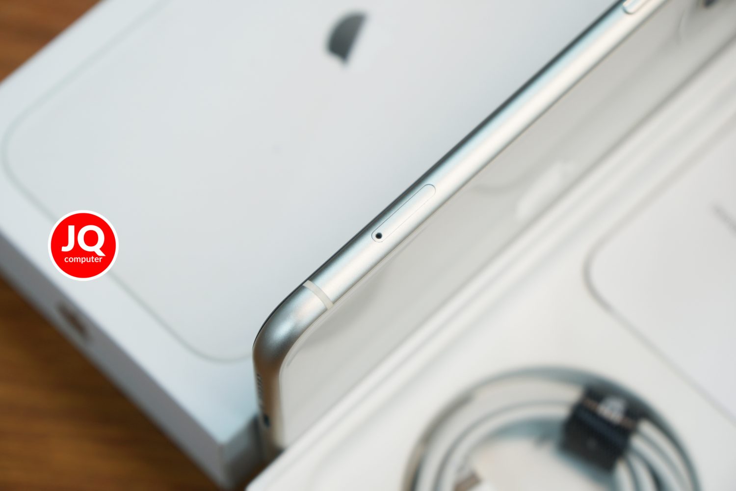 iPhone 11, 64 GB - Image 4