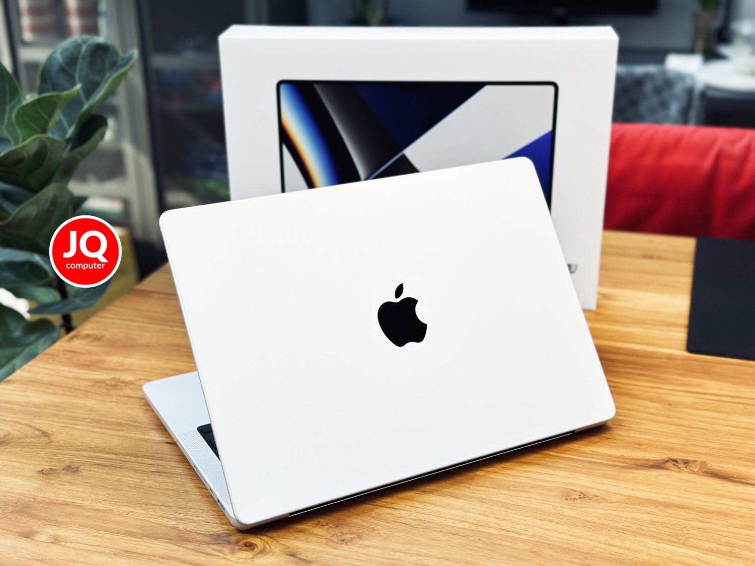 MacBook Pro 14" Apple M1 Pro, 2021 - Image 2