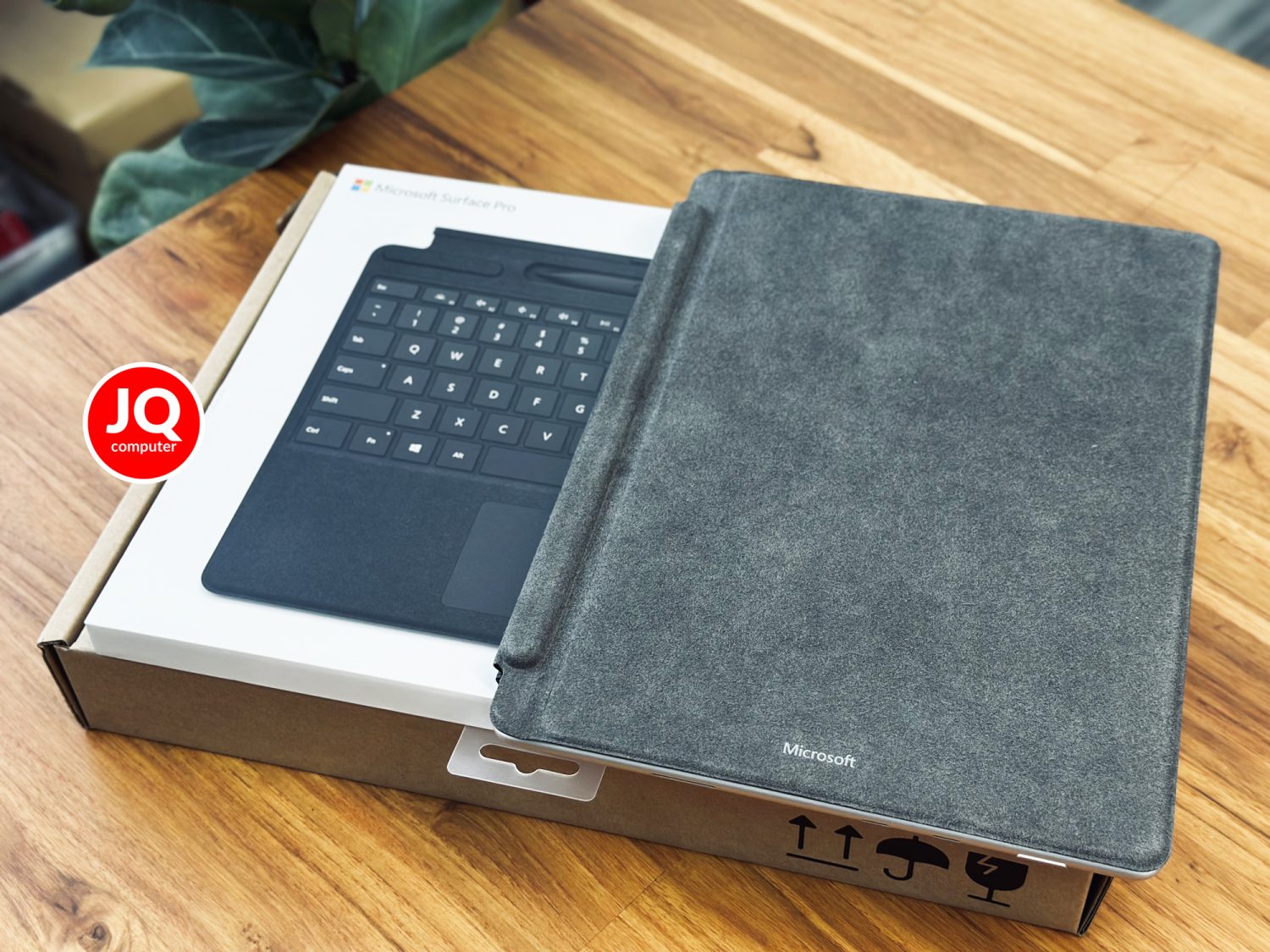 Microsoft Surface Pro 8, Intel Core i5 - Image 18