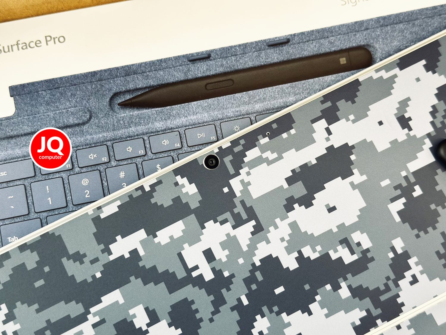 Microsoft Surface Pro 8, Intel Core i3 - Image 5