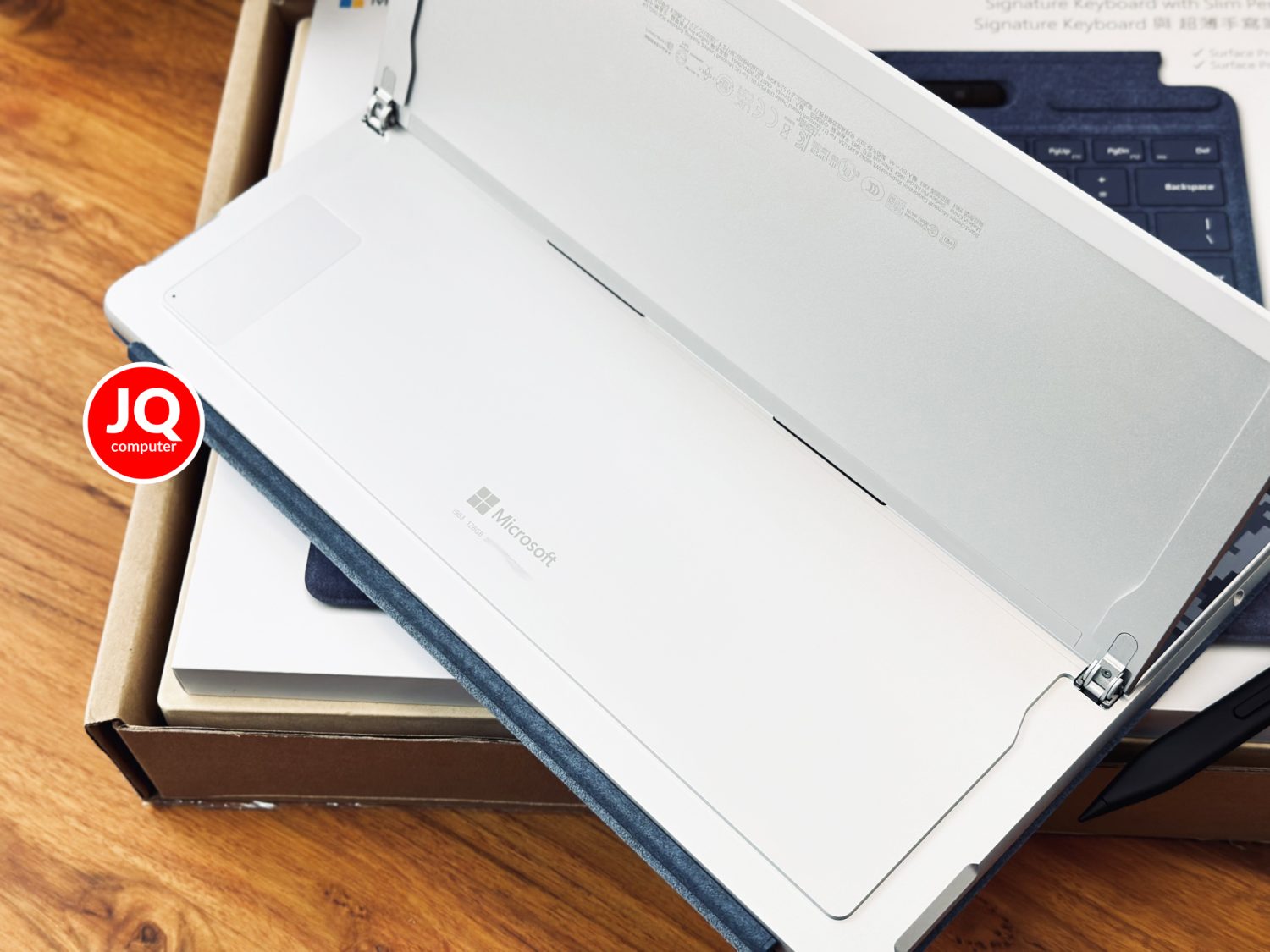 Microsoft Surface Pro 8, Intel Core i3 - Image 9