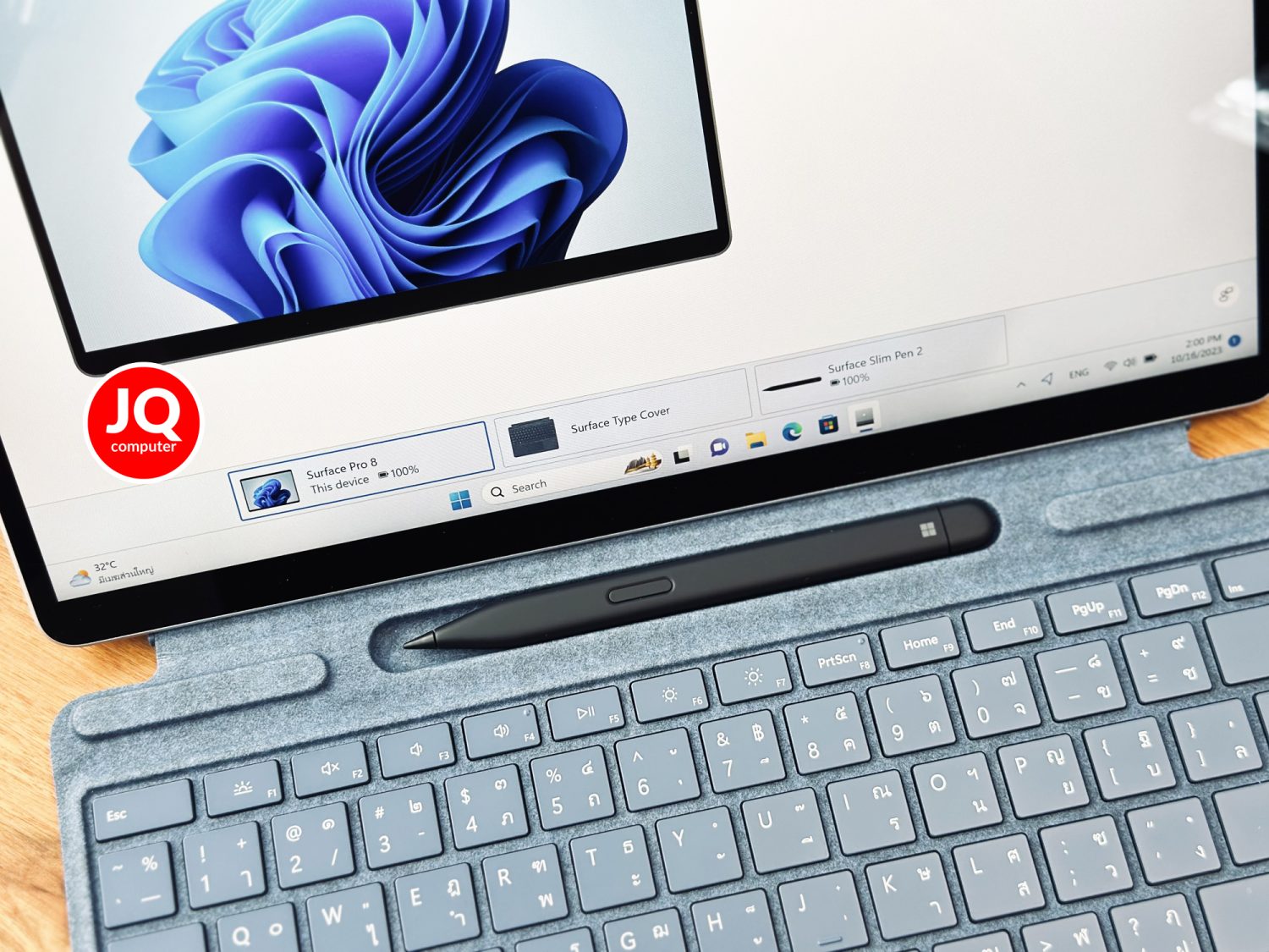 Microsoft Surface Pro 8, Intel Core i3 - Image 17