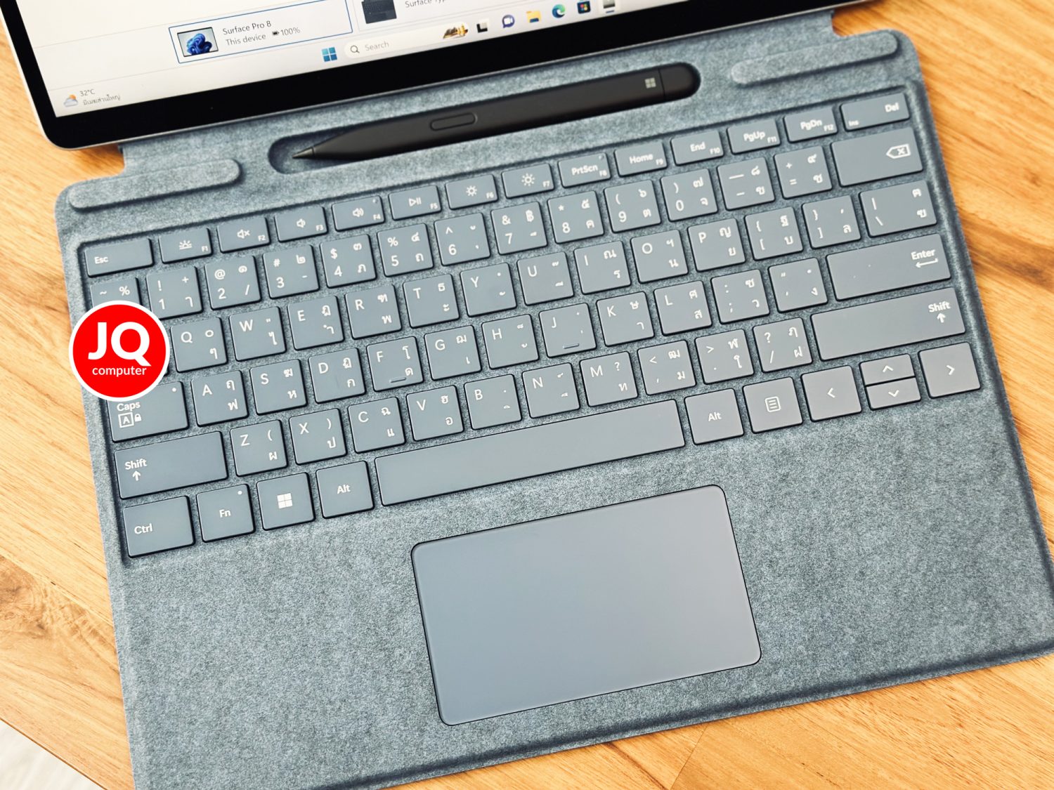 Microsoft Surface Pro 8, Intel Core i3 - Image 18