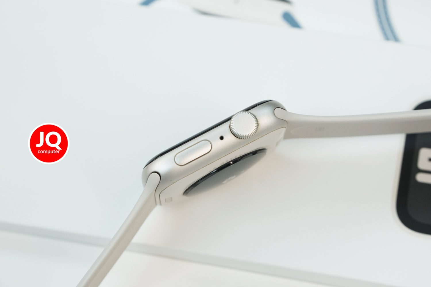 Apple Watch SE 2 GPS - Image 2