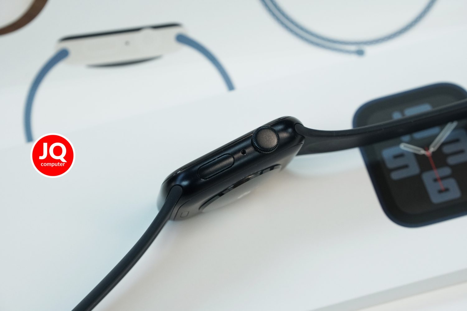 Apple Watch SE 2 GPS - Image 3