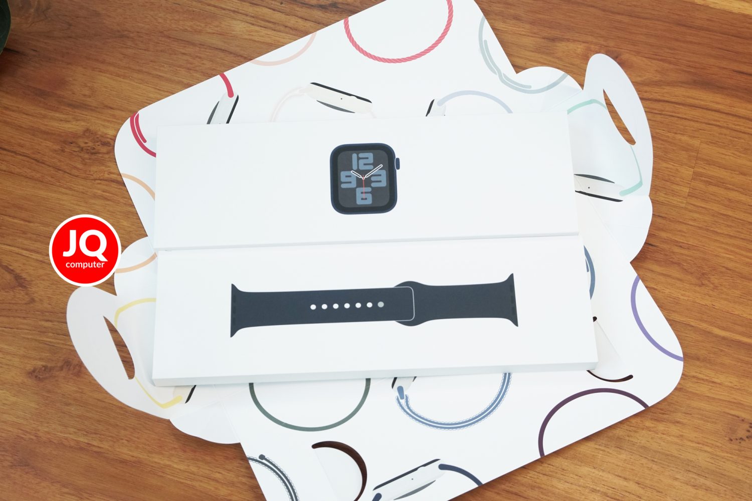 Apple Watch SE 2 (40MM) - Image 2