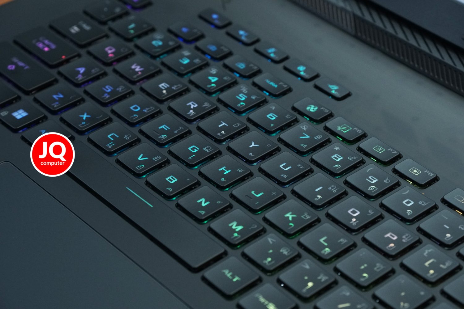 Asus ROG Strix Scar 18 - Image 6