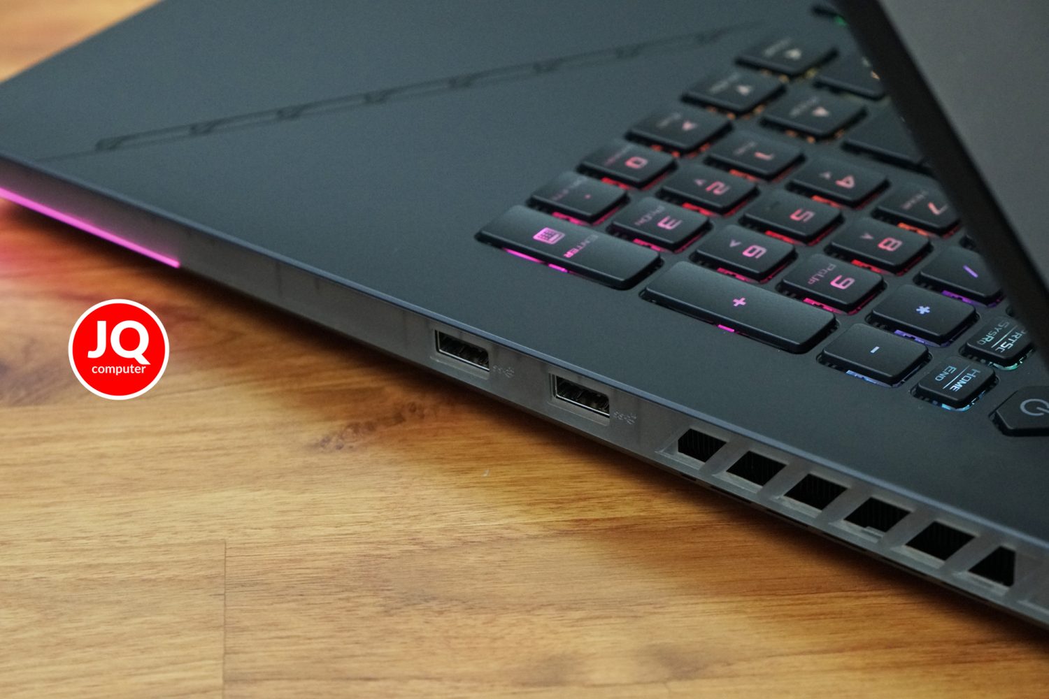 Asus ROG Strix Scar 18 - Image 18