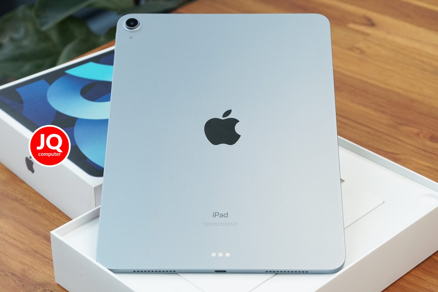 iPad Air 4 WiFi - Image 2