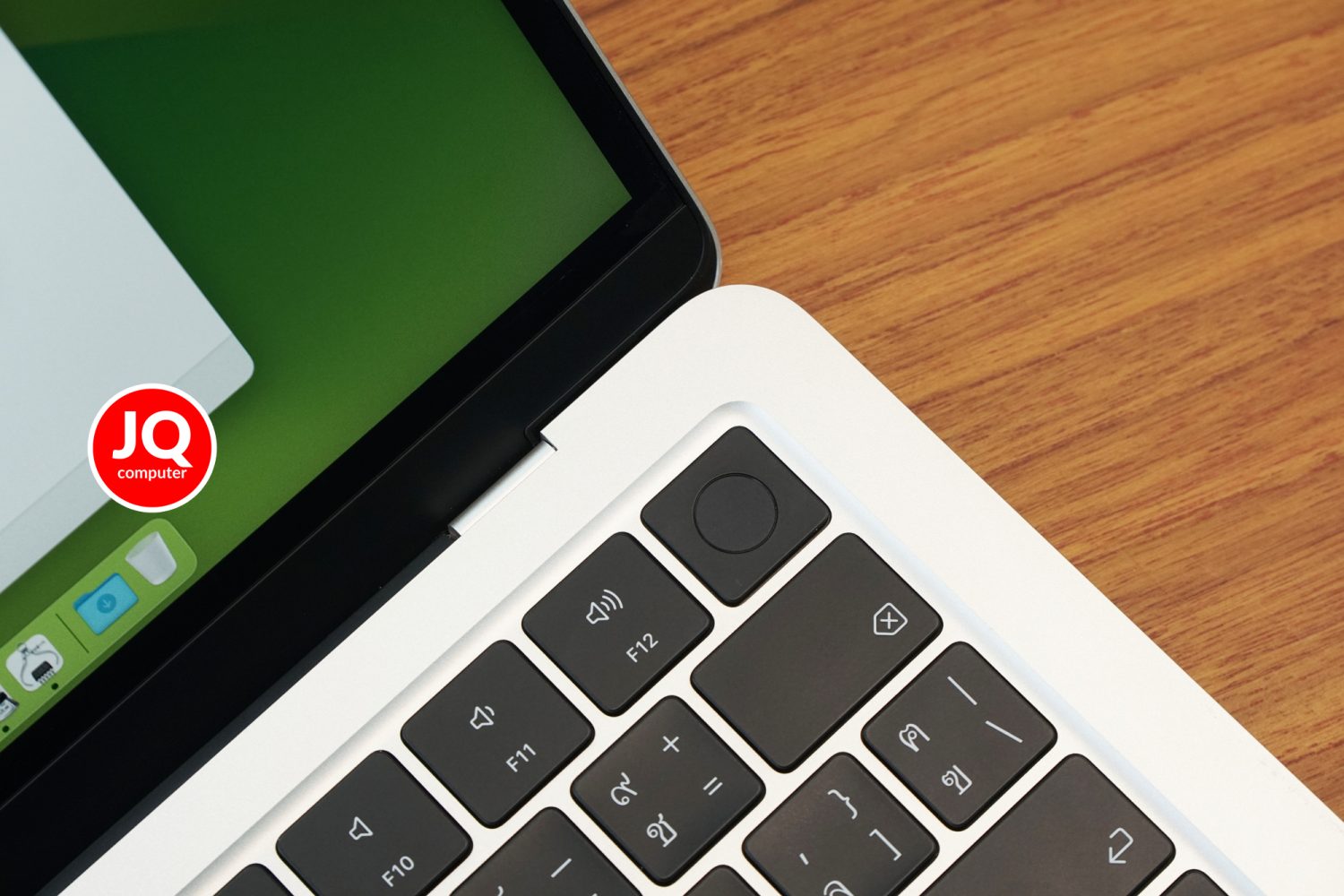 MacBook Air 13" M2, 2022 (Top Spec & Apple Care+) - Image 9