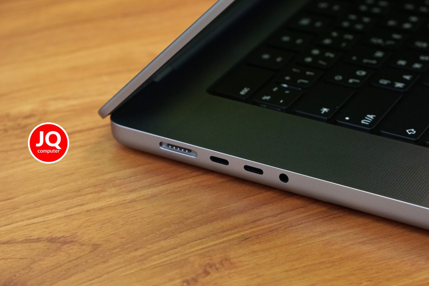 MacBook Pro 16" M2 Max, 2023 (CTO,Apple Care+) - Image 10