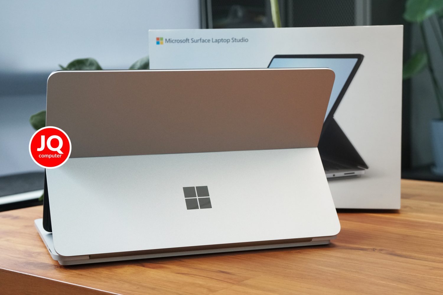 Surface Laptop Studio, i7 + Nvidia - Image 2