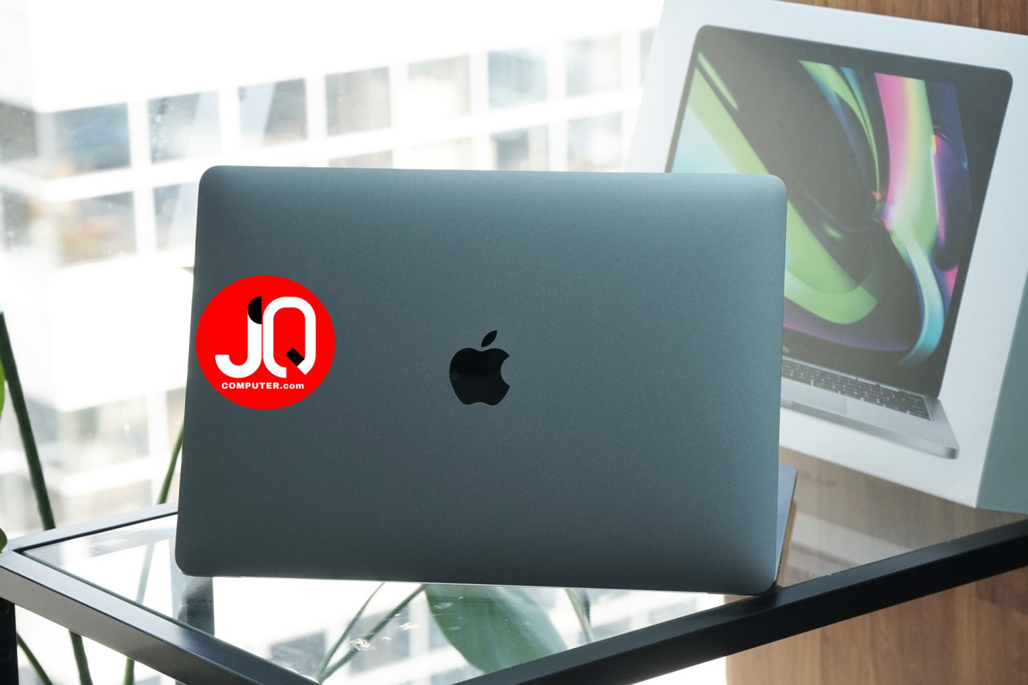 MacBook Pro 13" Apple M2, 2022 - Image 2