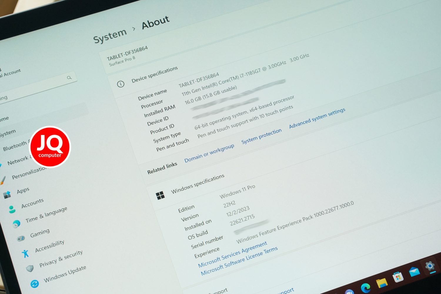 Microsoft Surface Pro 8, Intel Core i7 - Image 6