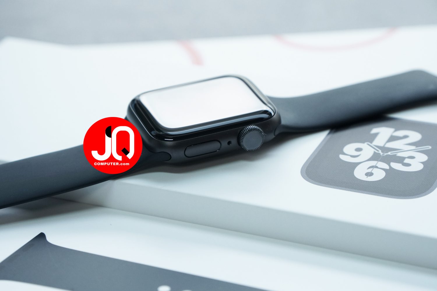 Apple Watch SE 1 - Image 3