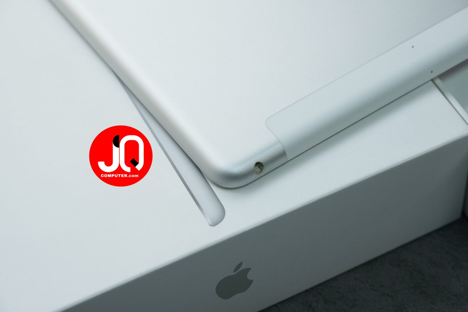iPad 7 Cellular - Image 7