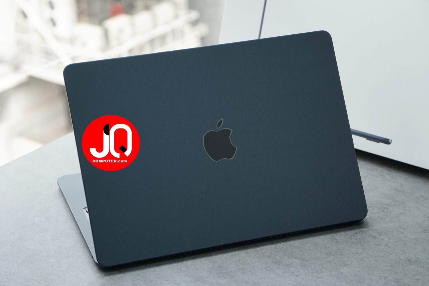 MacBook Air 13" Apple M2, 2022 - Image 2