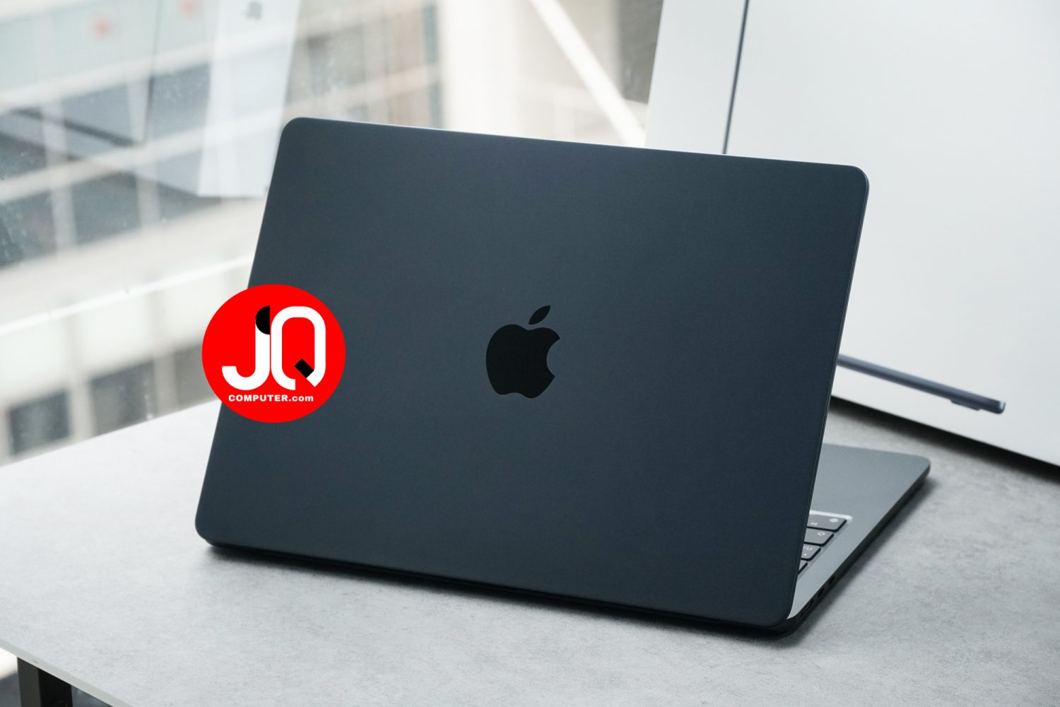 MacBook Air 13" Apple M2, 2022 - Image 2