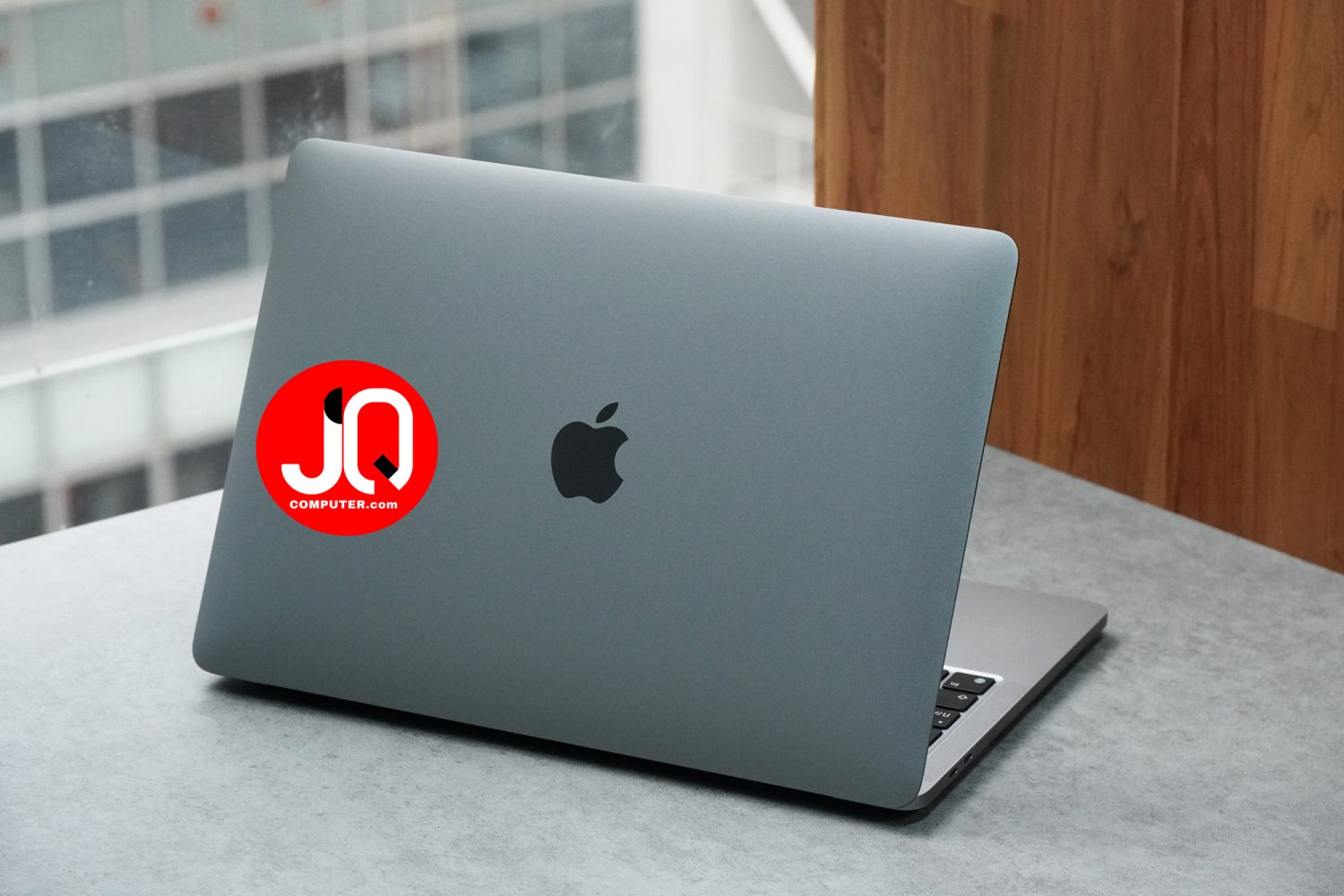 MacBook Pro 13" Apple M2, 2022 - Image 2