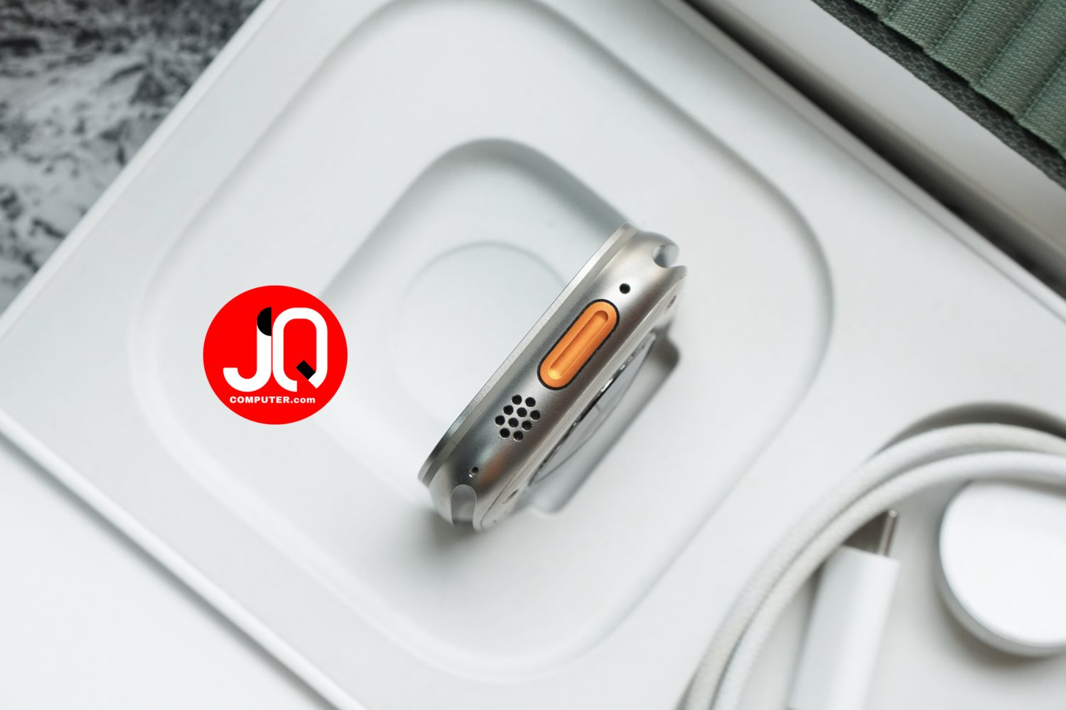 Apple Watch Ultra 1 - Image 8