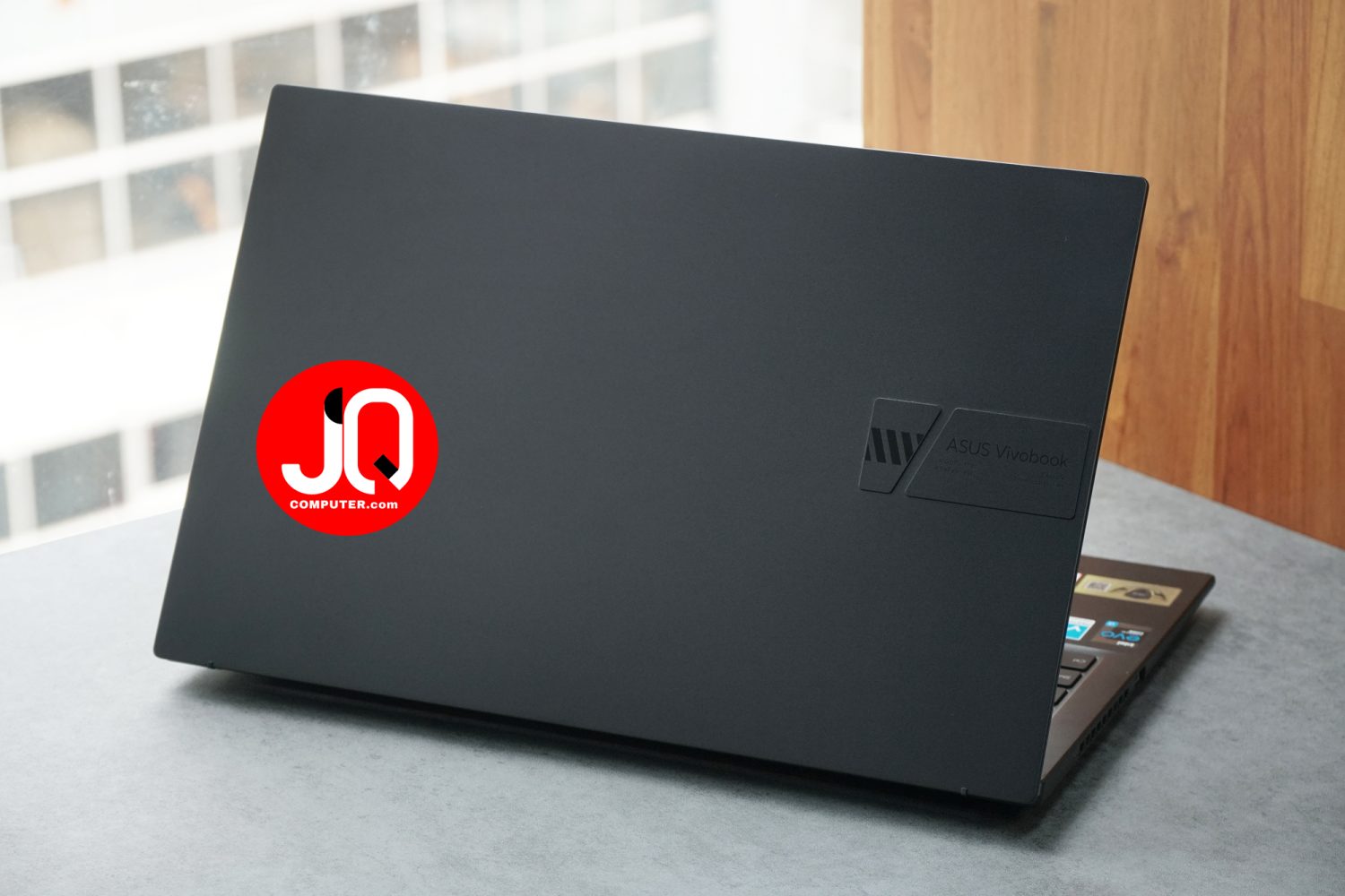 ASUS VivoBook S15 OLED - Image 2