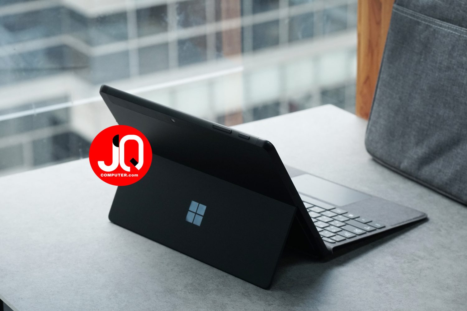 Surface Go 3 LTE with Type Cover Keyboard - Image 2