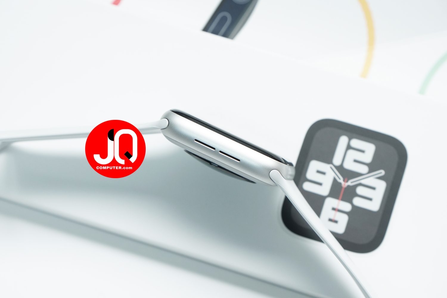 Apple Watch SE 2 Aluminum - Image 4