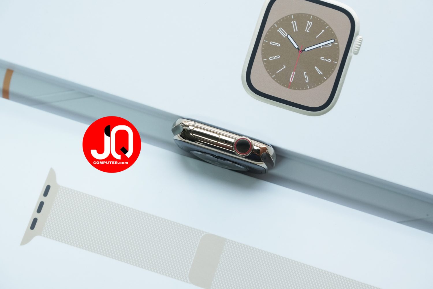 Apple Watch 8 Stainless - Image 4
