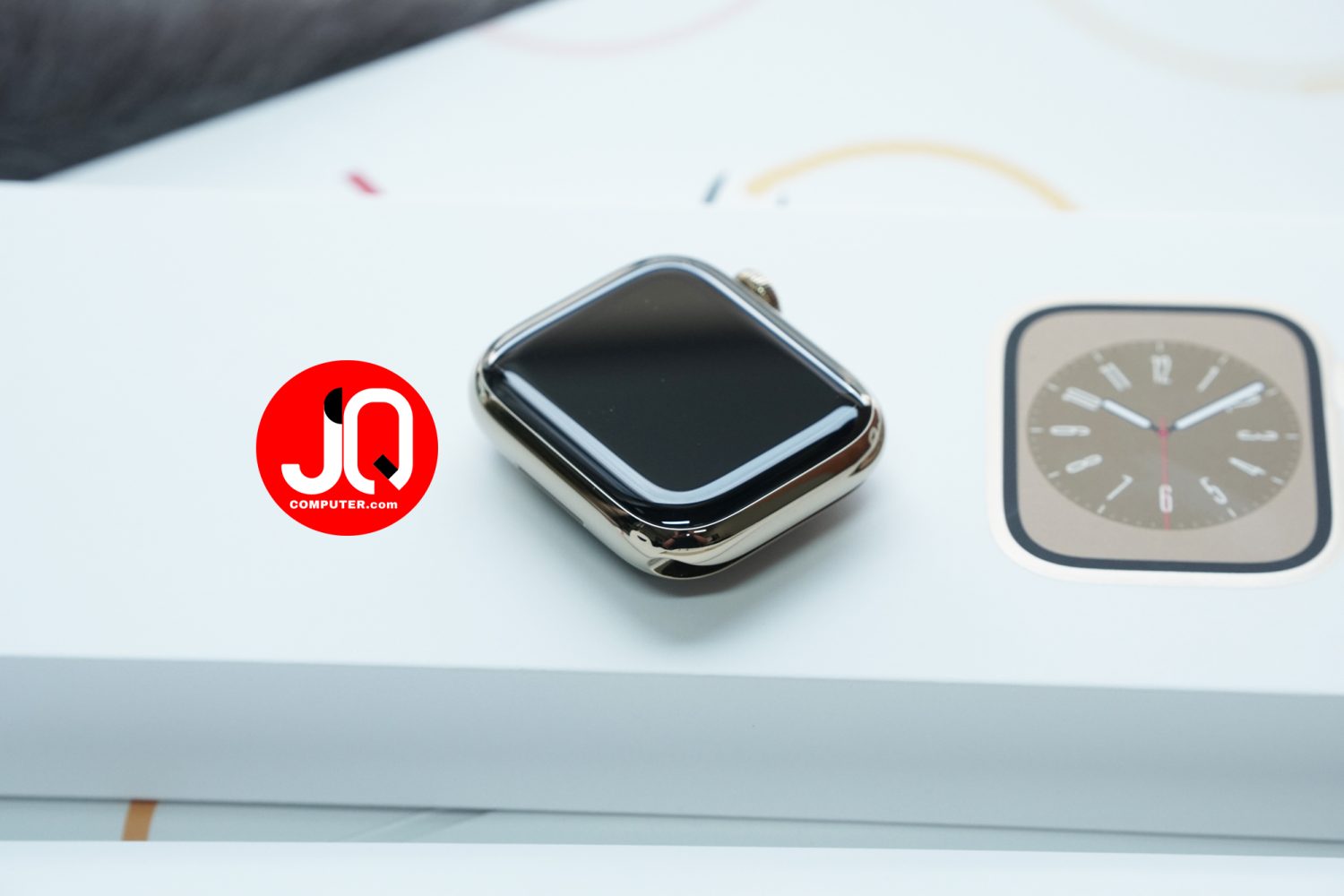 Apple Watch 8 Stainless - Image 6