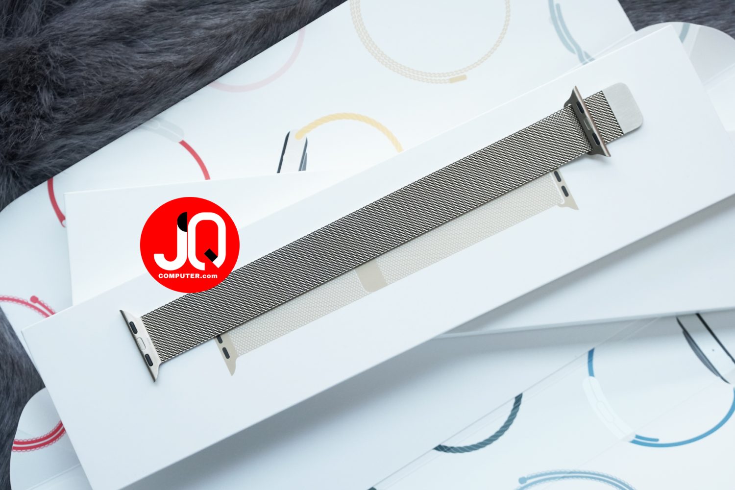 Apple Watch 8 Stainless - Image 9