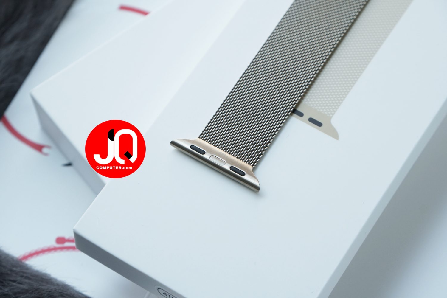 Apple Watch 8 Stainless - Image 10