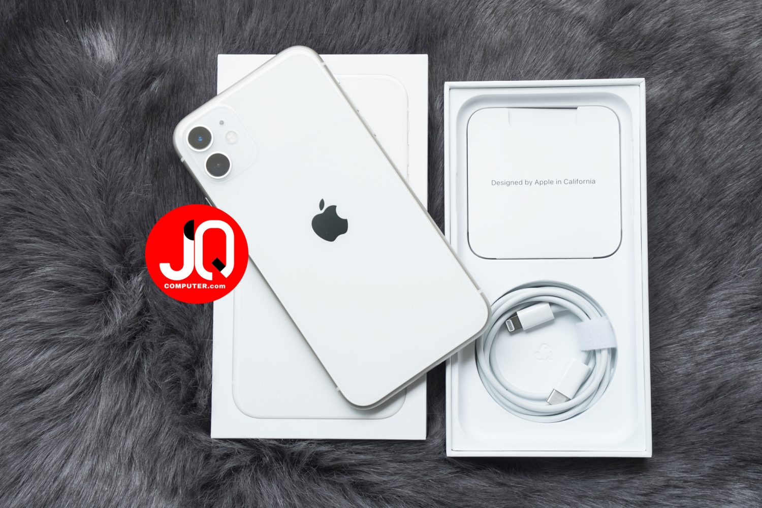 iPhone 11 - Image 2