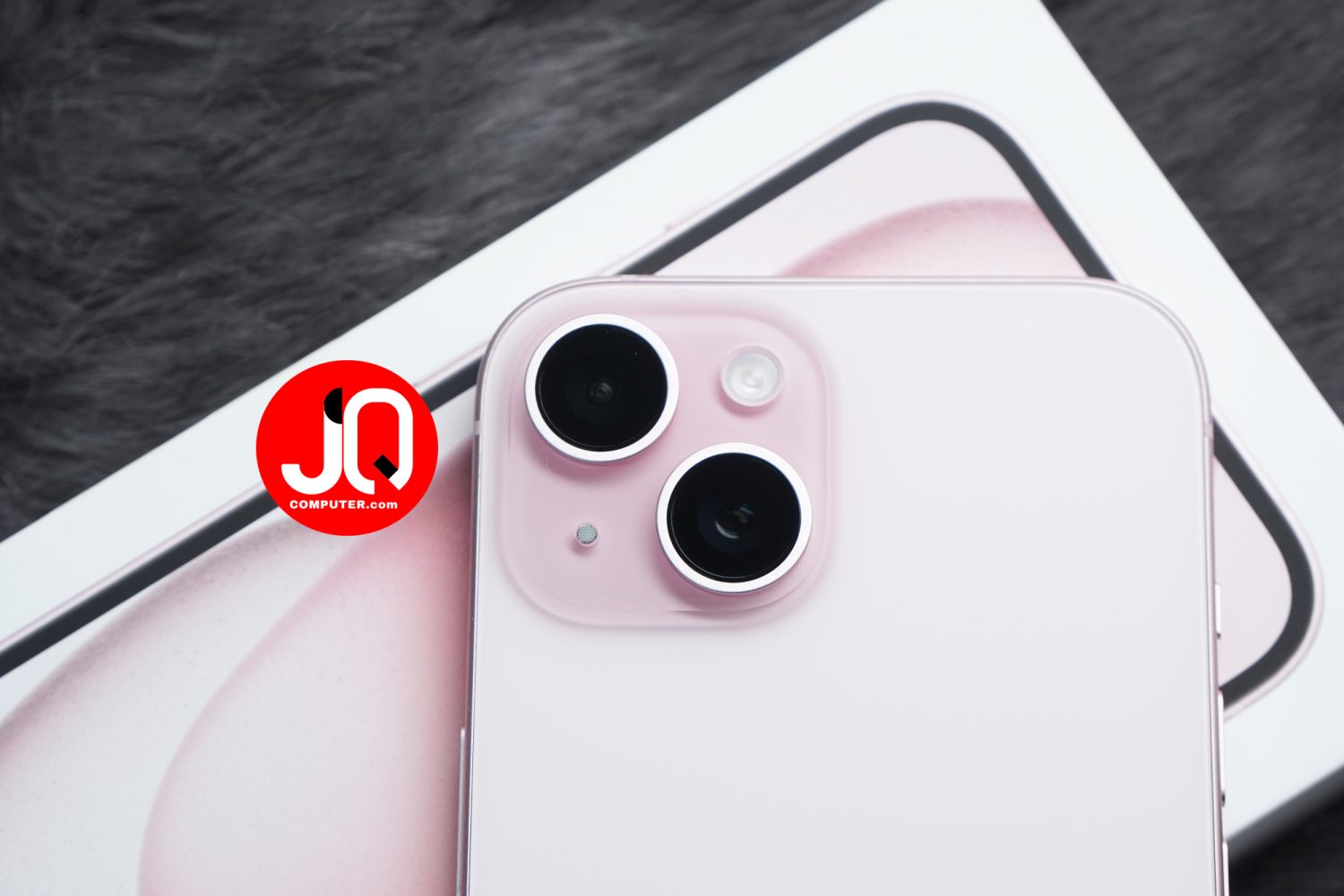 iPhone 15 - Image 3