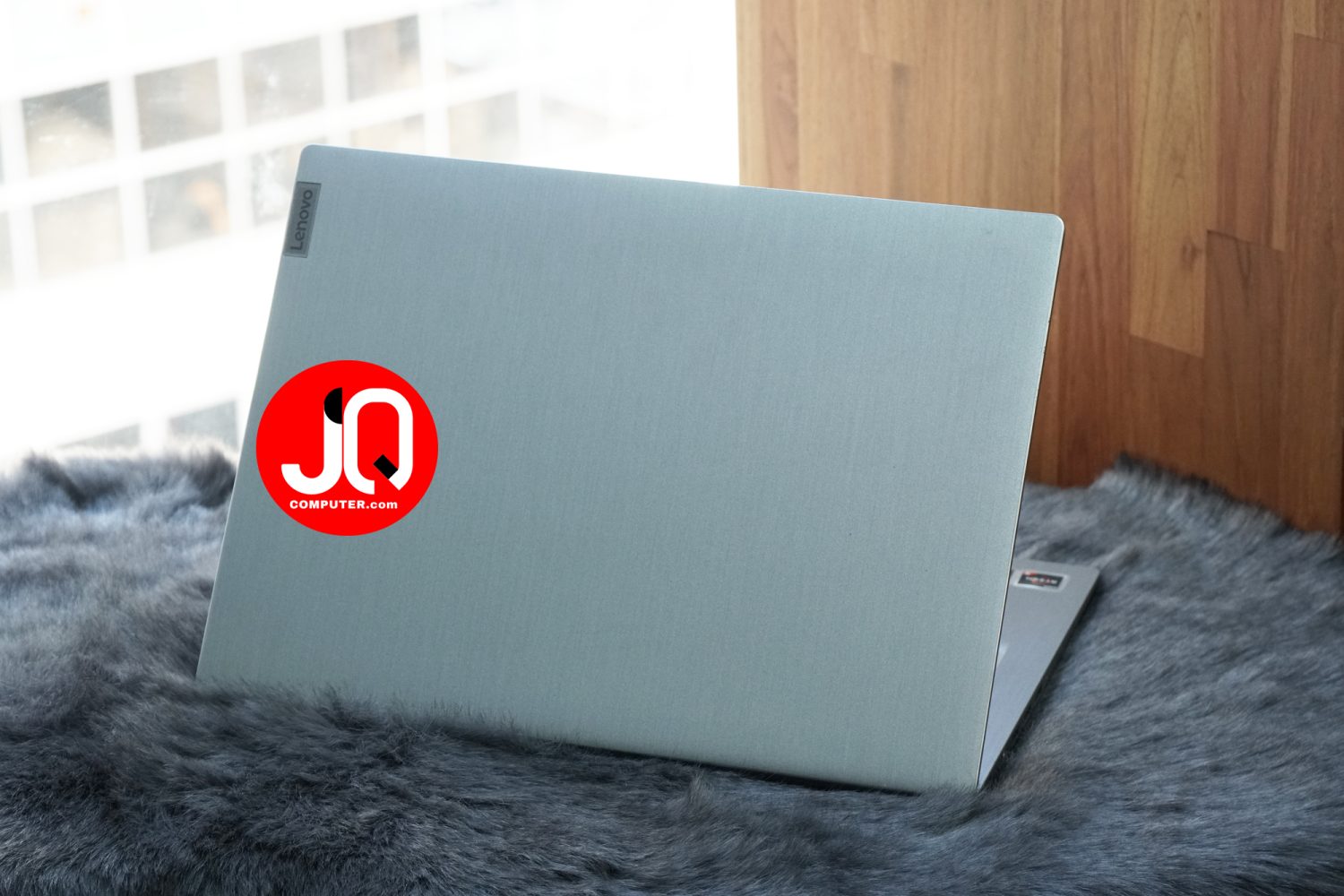 Lenovo IdeaPad 3 (14ADA05) - Image 2