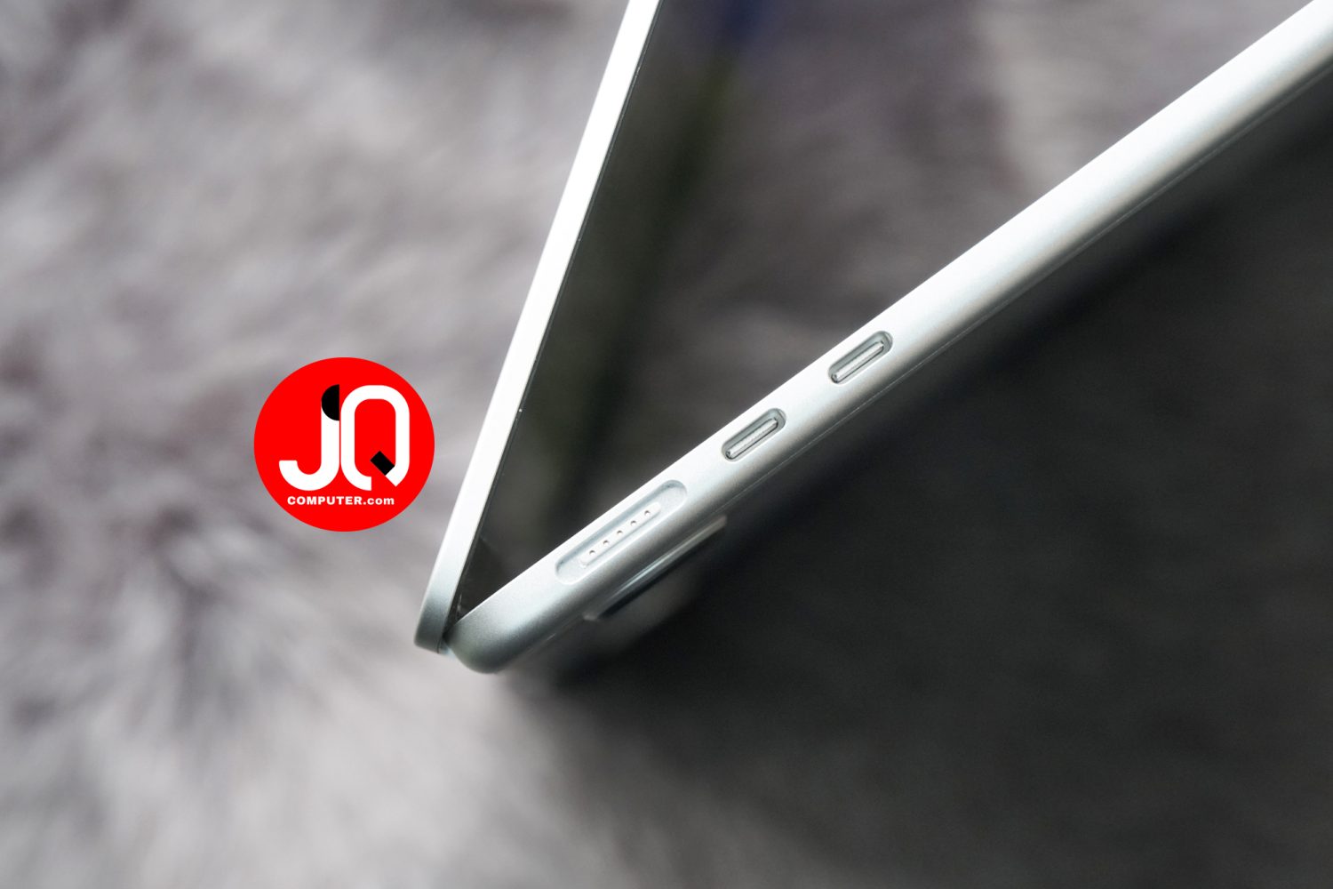 MacBook Air 13" 2022 - Image 12