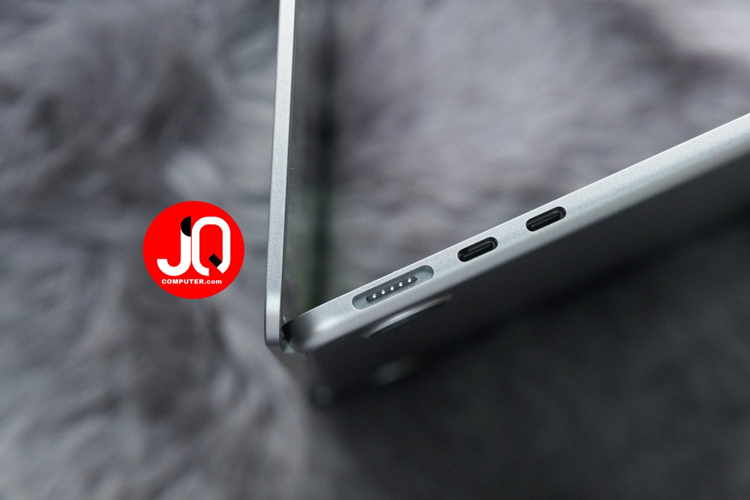 MacBook Air 13" 2022 - Image 12