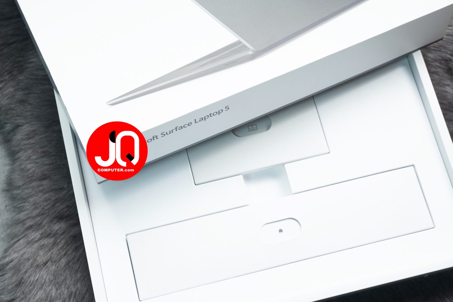 Microsoft Surface Laptop 5 - Image 14