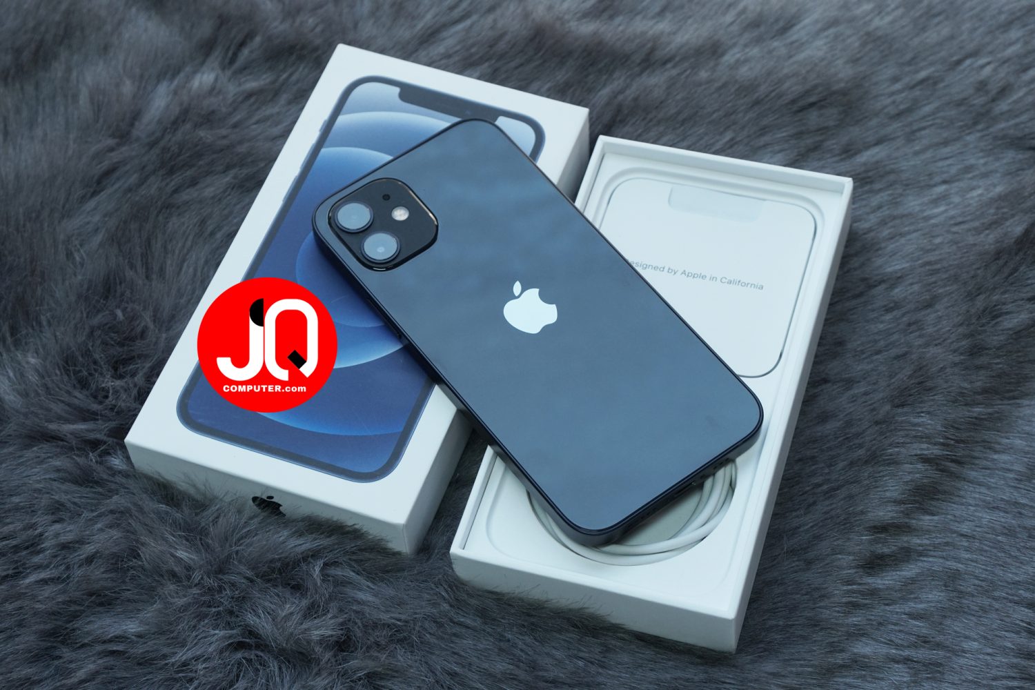 iPhone 12 - Image 2