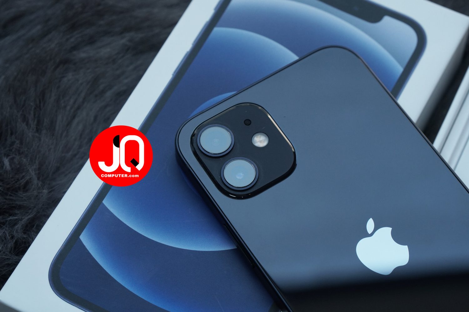 iPhone 12 - Image 3
