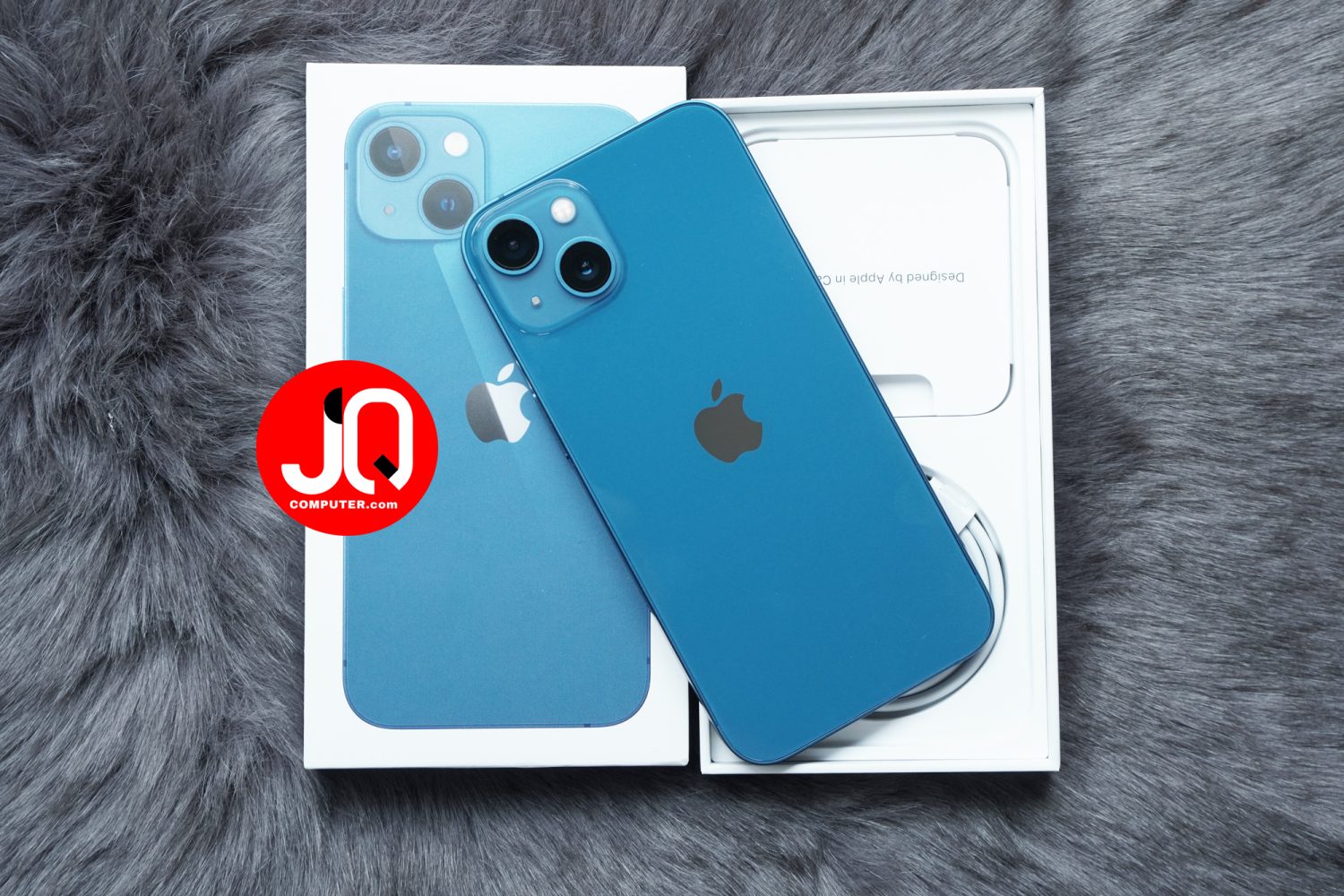 iPhone 13 - Image 2
