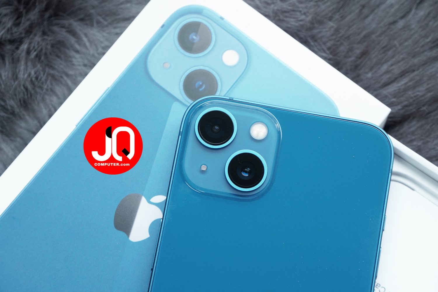 iPhone 13 - Image 3
