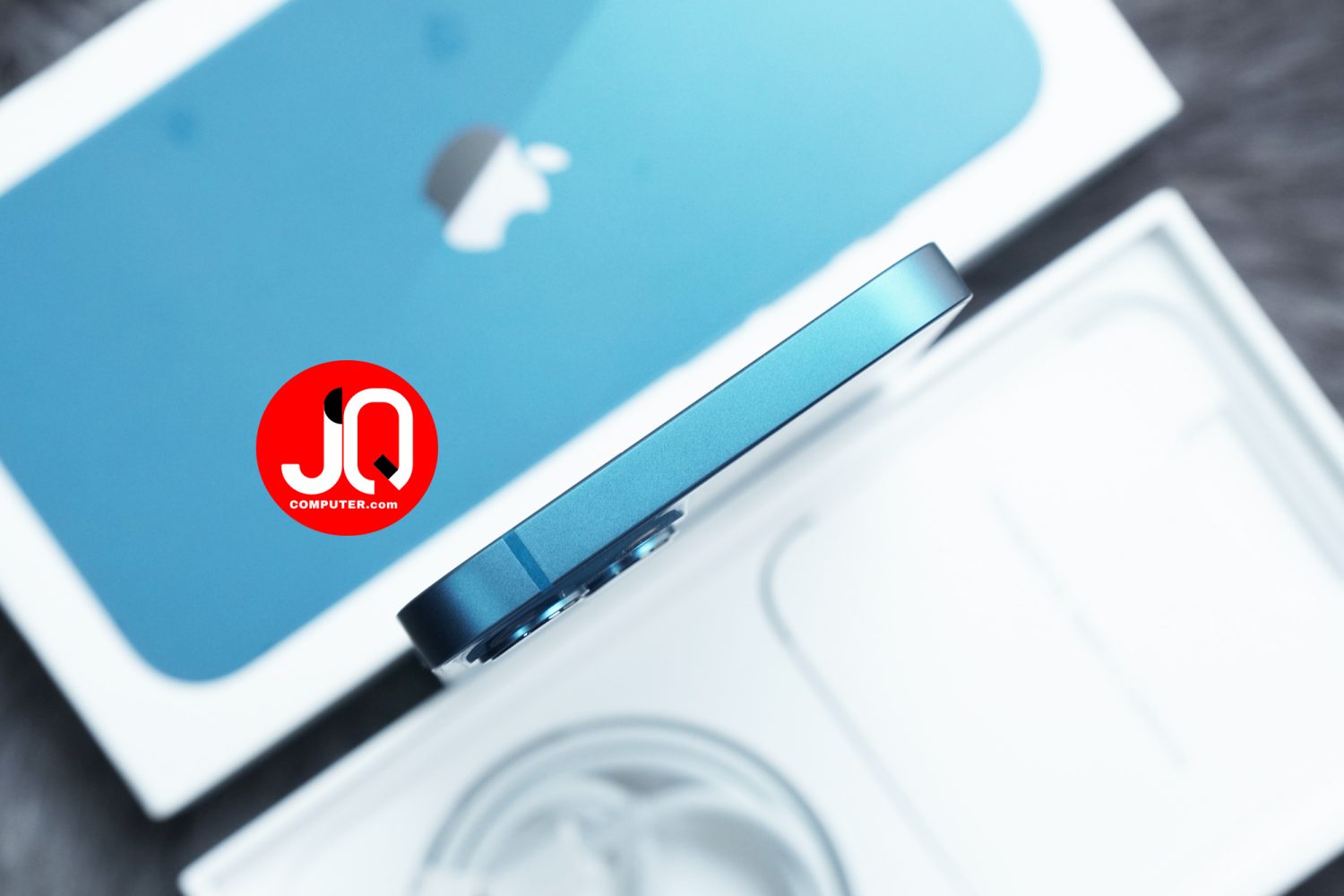 iPhone 13 - Image 9