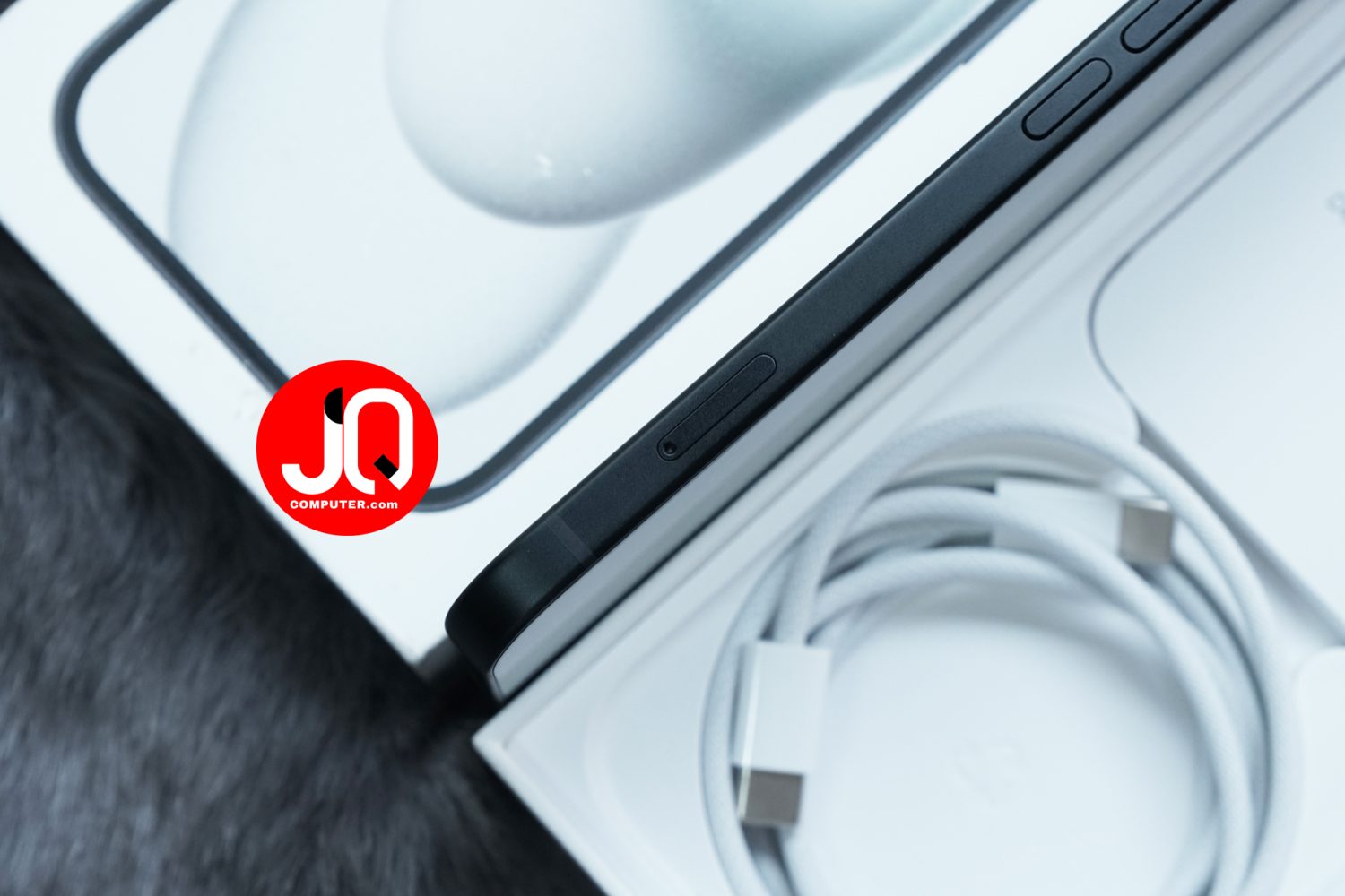 iPhone 15 - Image 8