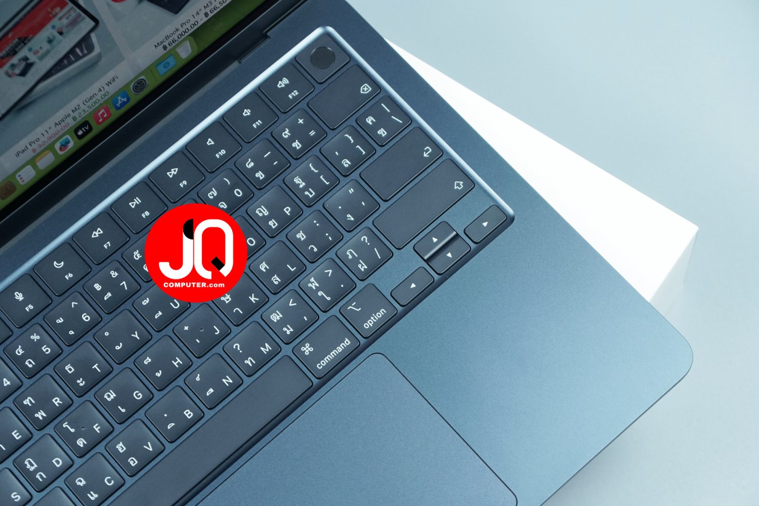 MacBook Air 13" 2022 - Image 4