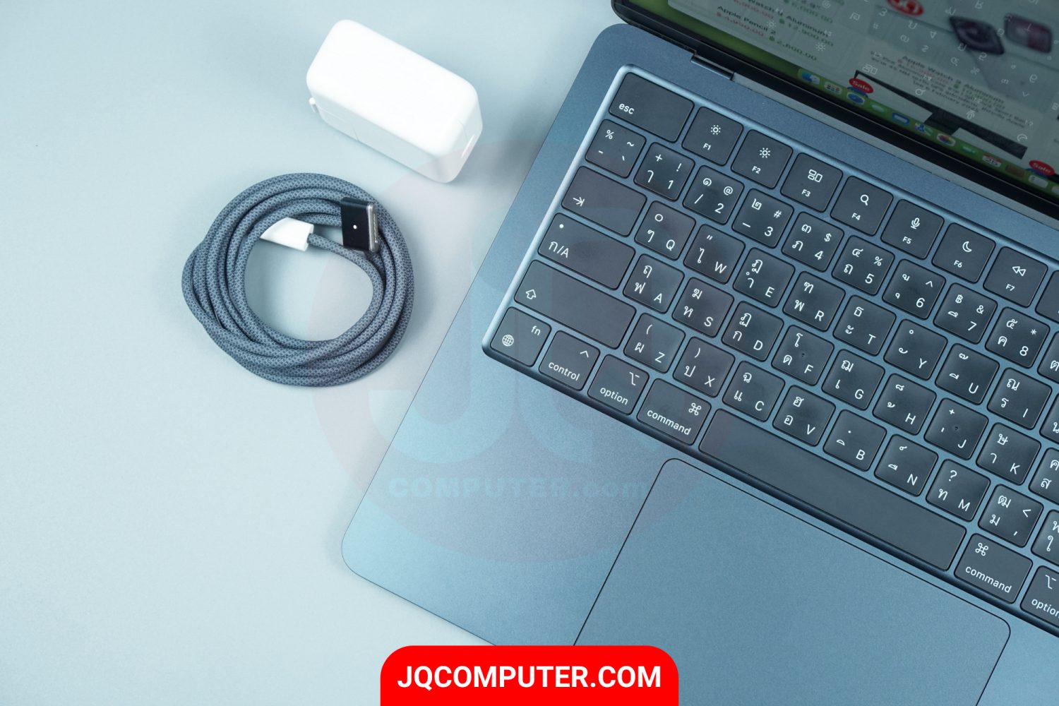 MacBook Air 13" 2022 - Image 2