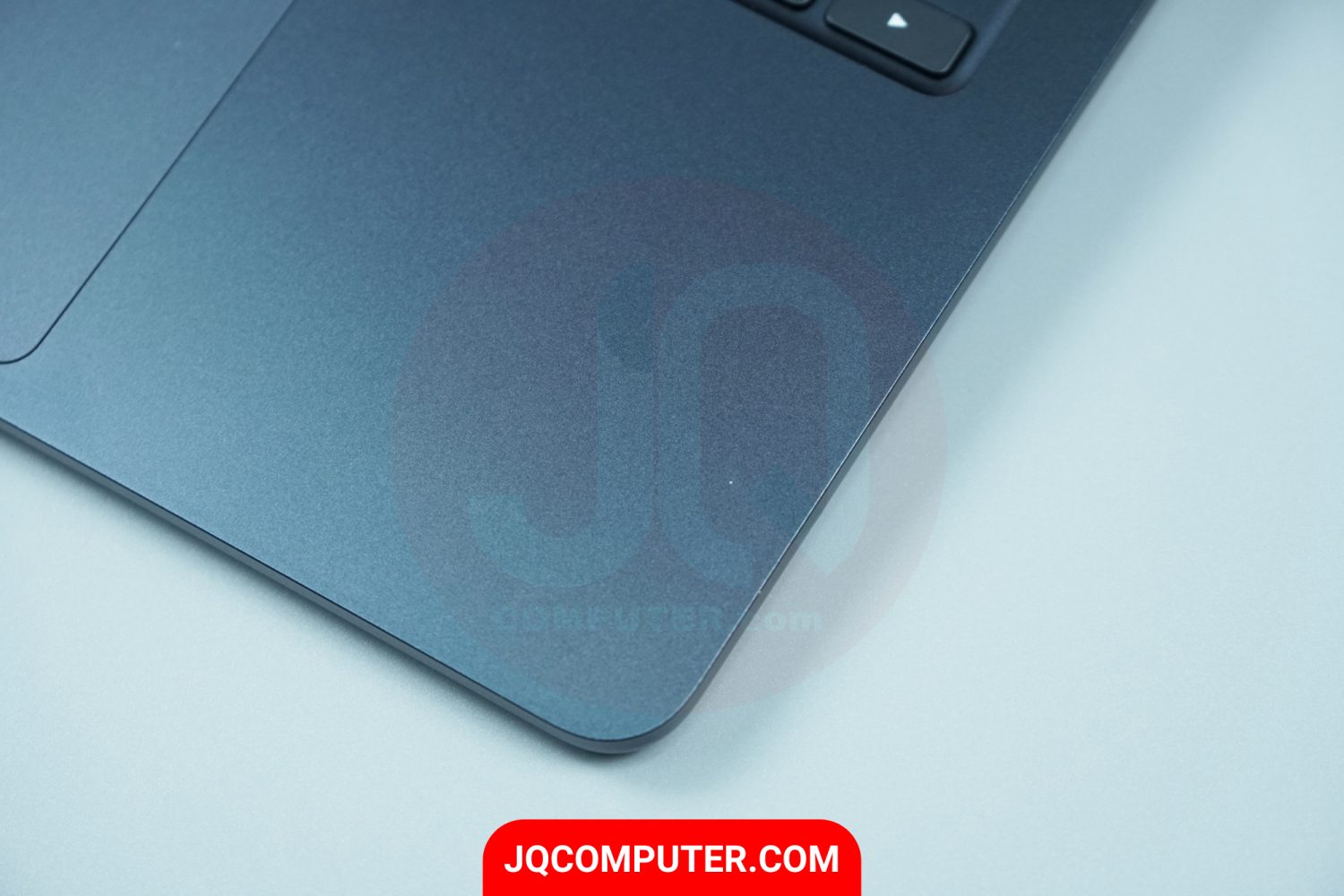 MacBook Air 13" 2022 - Image 9