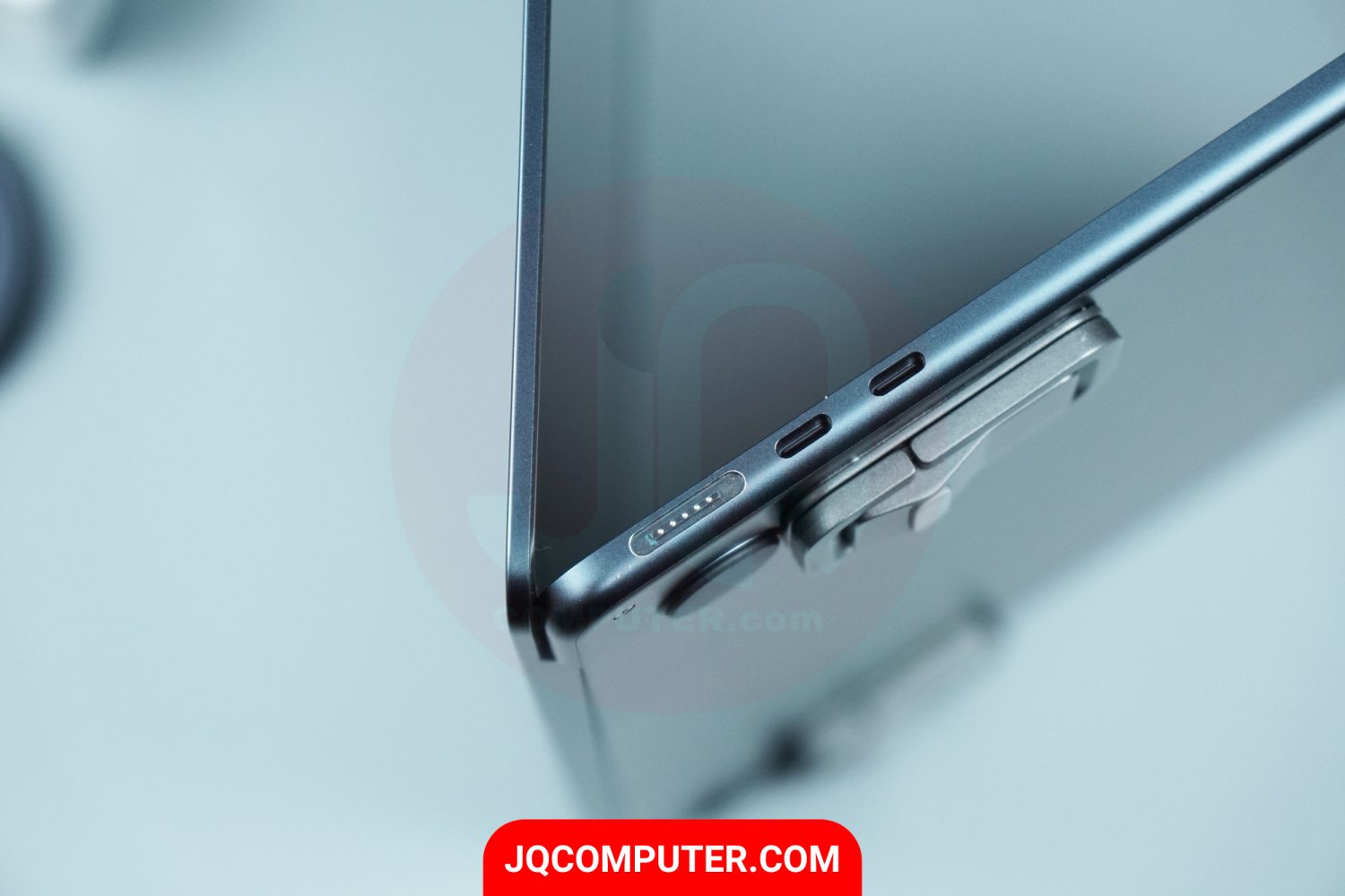 MacBook Air 13" 2022 - Image 12