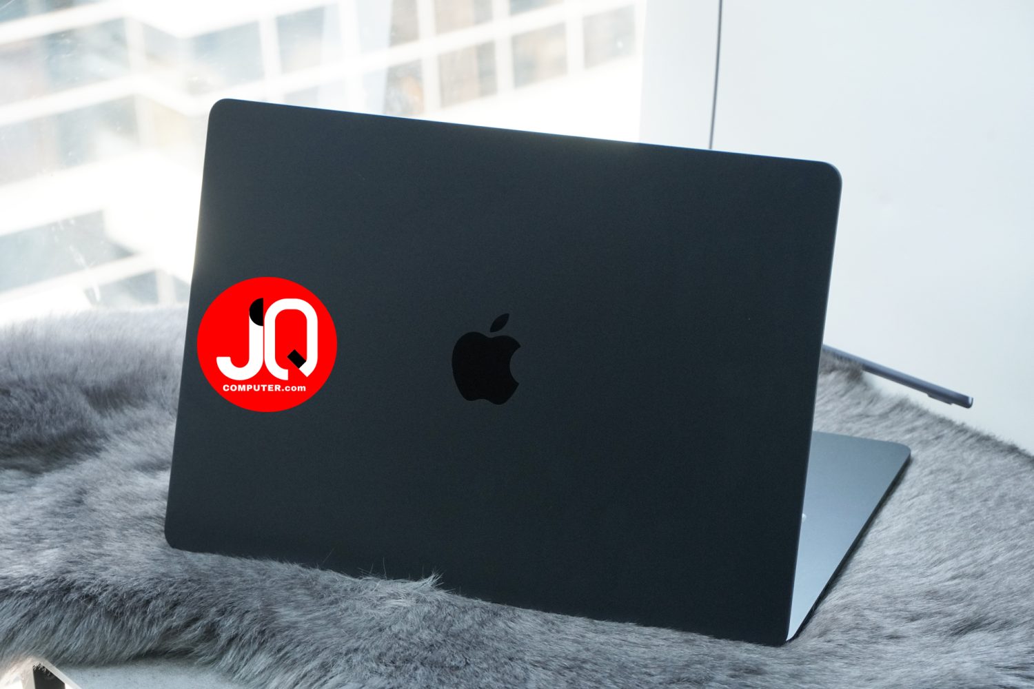 MacBook Air 15" 2023 - Image 2